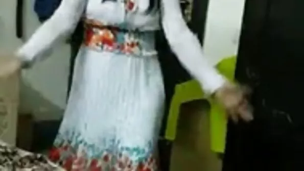 Откачен братски секс с баби секс две доведени сестри-близначки.