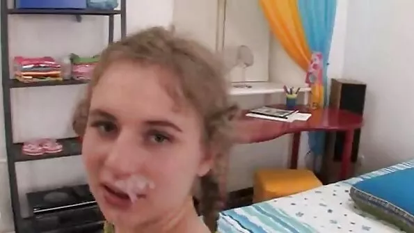 Камера в женска баня. porno s lelki