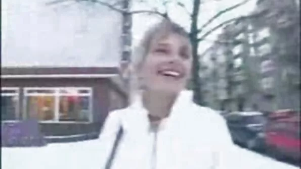 Майната му стари баби порно с голямо дупе момиче.